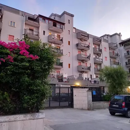 Hauze Trani Apartment Exterior photo